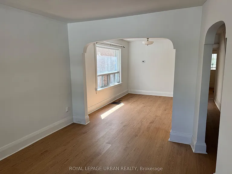 405 Milverton Blvd #UPPER — Photo 4