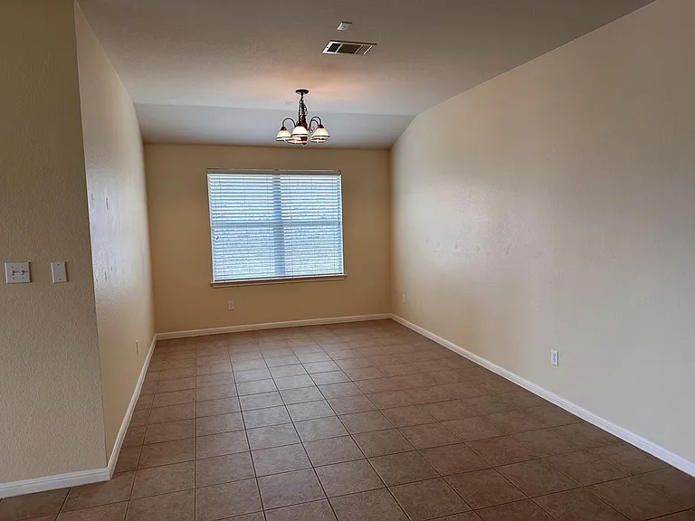 15008 Fernhill Dr — Photo 12