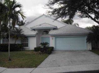 9421 SW 6th St, Pembroke Pines, FL 33025