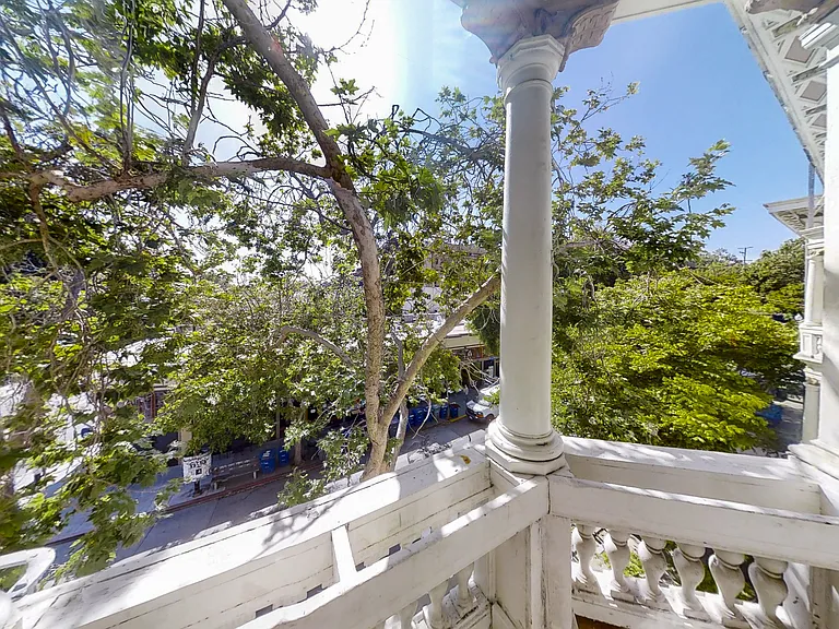 1865 Euclid Ave — Photo 24