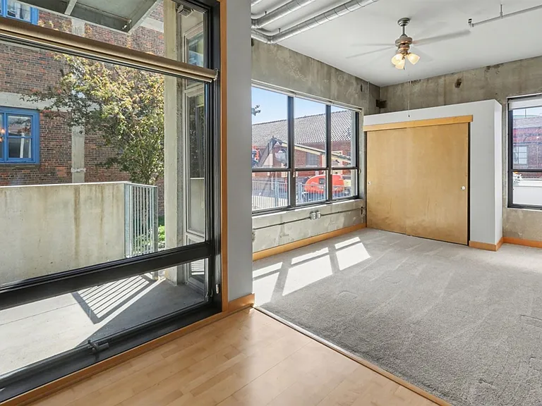 119 4th St #110 — Photo 6