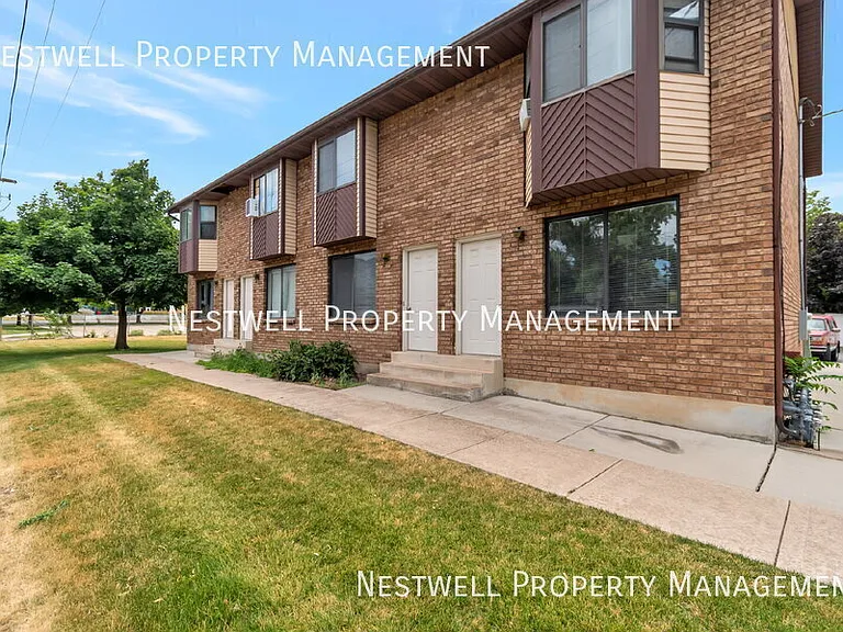 1162 N 200 W #6 — Photo 16