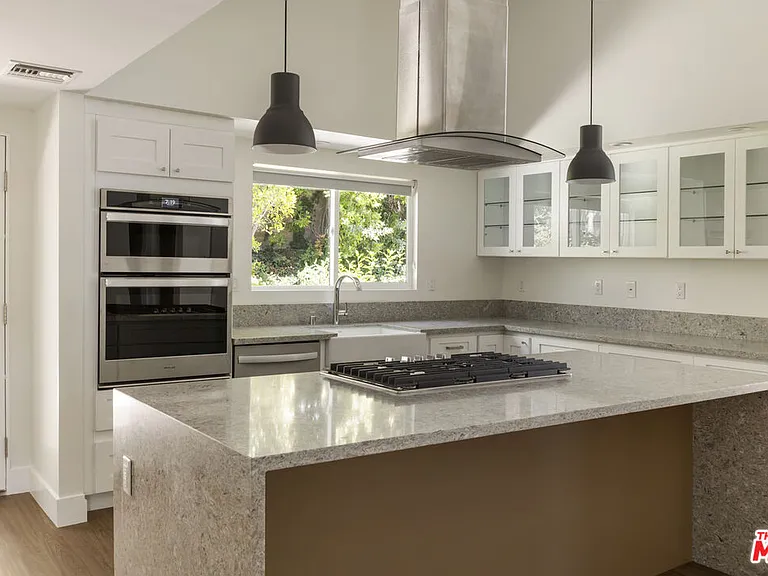 22427 De Kalb Dr — Photo 15