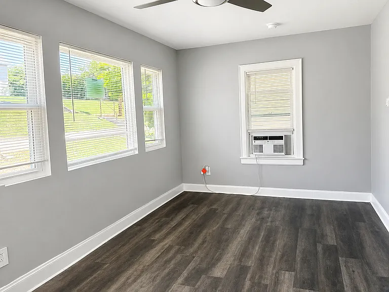 1303 Fletcher Ave #A — Photo 9