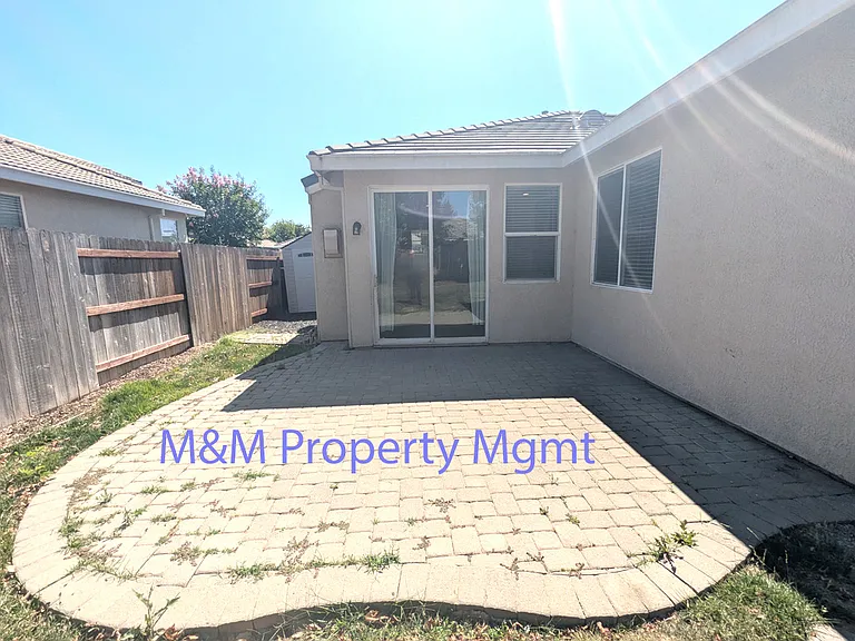 5042 Jurgenson Way — Photo 14