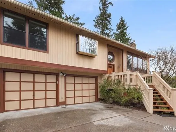 8844 SE 37th St, Mercer Island, WA 98040