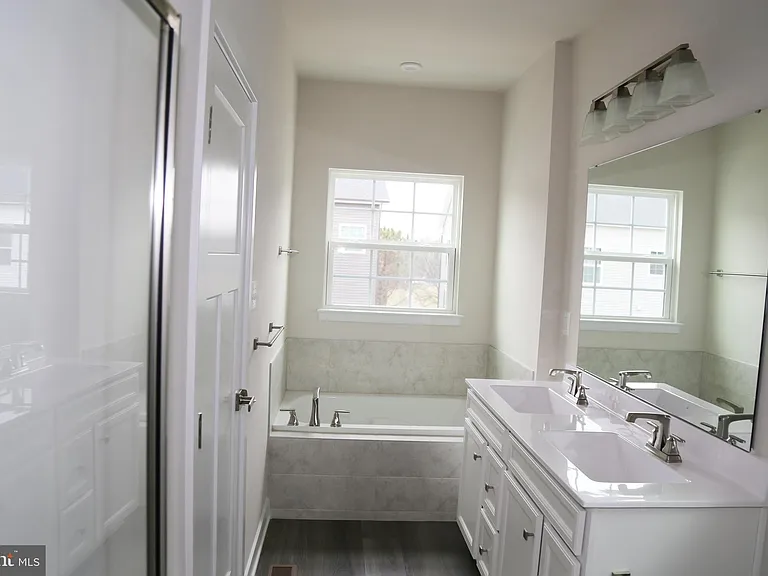 1790 Atlas Dr — Photo 29