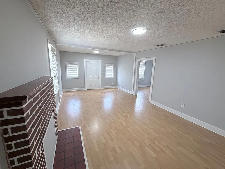 5324 Fremont St — Photo 10