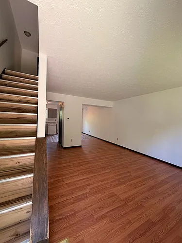 900 5th St #3 Photo 1