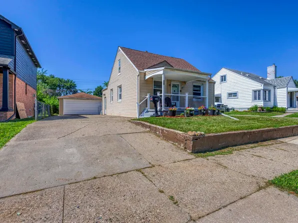 22012 Grand Lake St, Saint Clair Shores, MI 48080