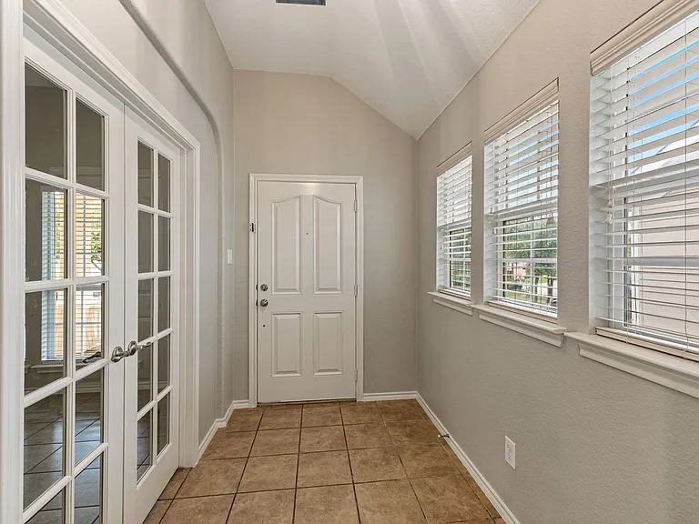 5005 Cassidy Ln — Photo 6