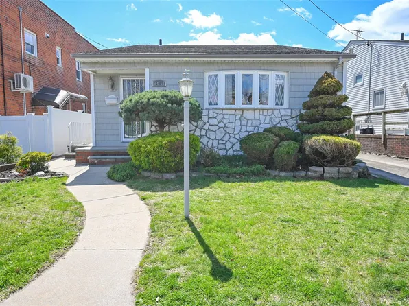 154-62 20 Road, Whitestone, NY 11357