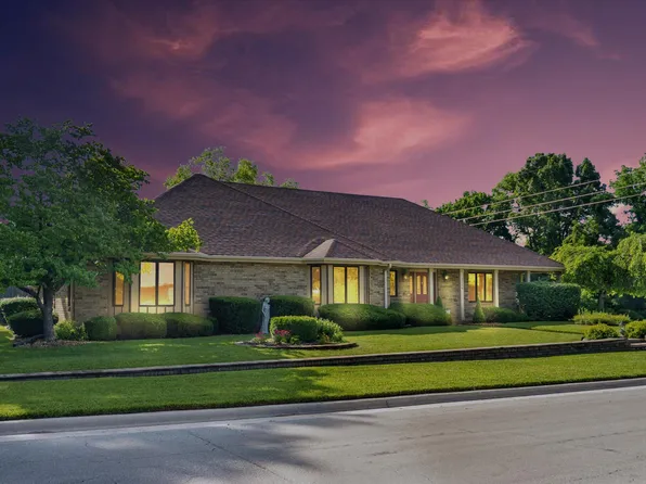 3156 S Chambery Avenue, Springfield, MO 65804