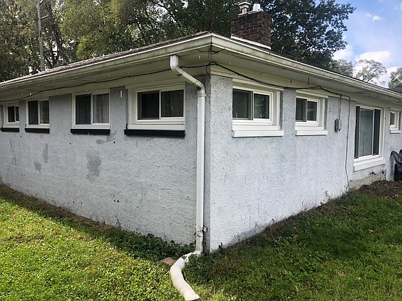 2nd image of 3358 Poplar Ave