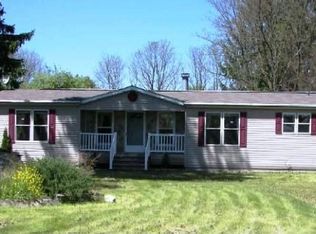 26652 Guys Mills Rd, Meadville, PA 16335