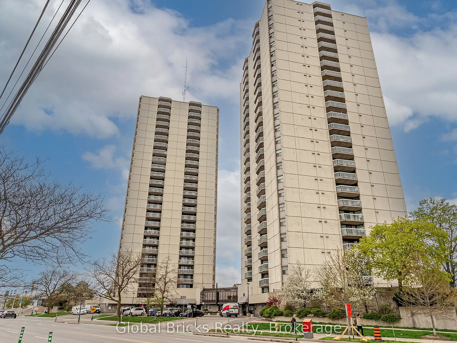 2 bed, $2,000 — Photo 1