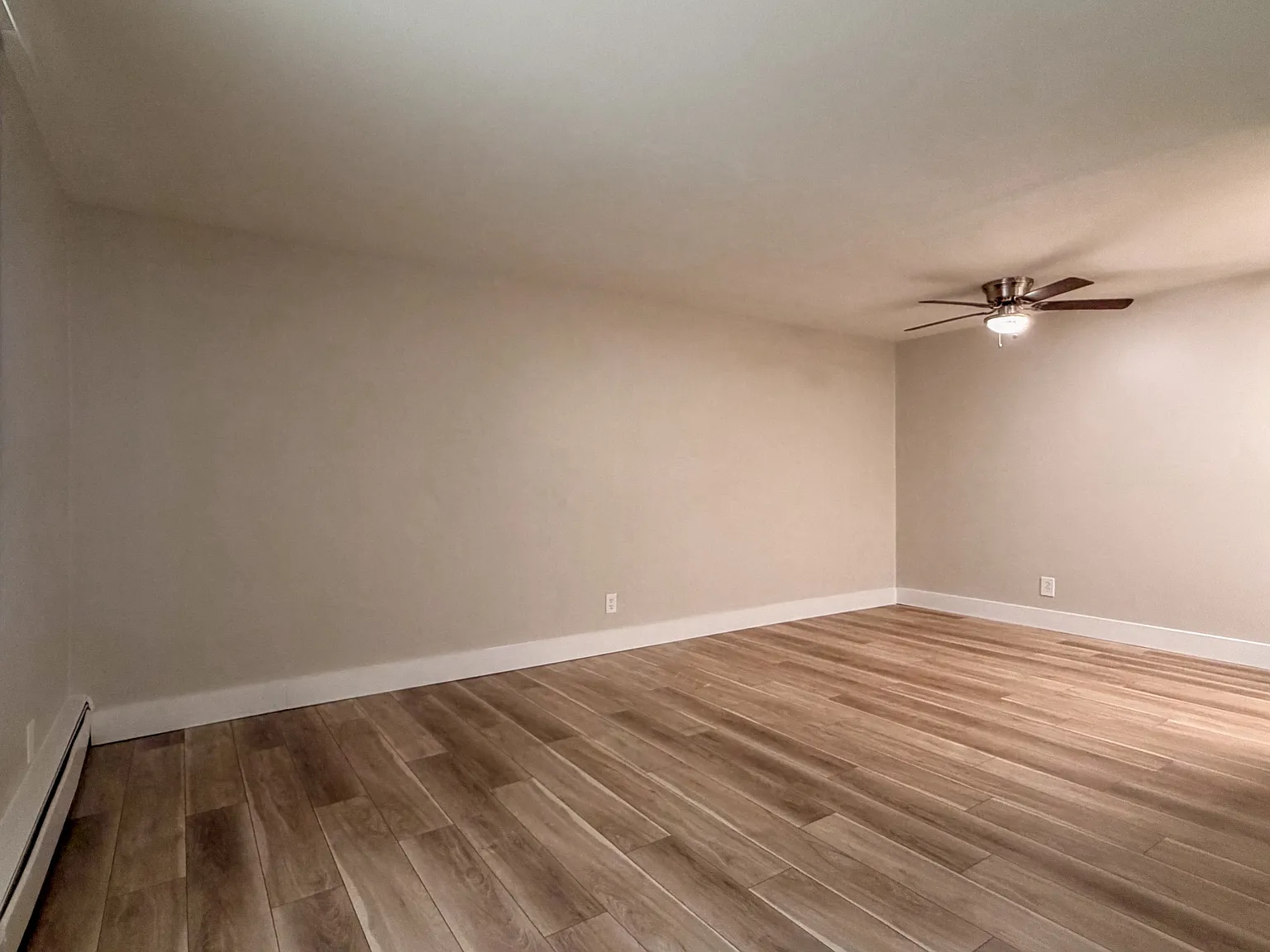 Valley York Apartments — Photo 2