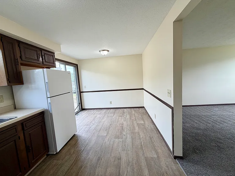 331 Locke Ave NW #333 — Photo 8
