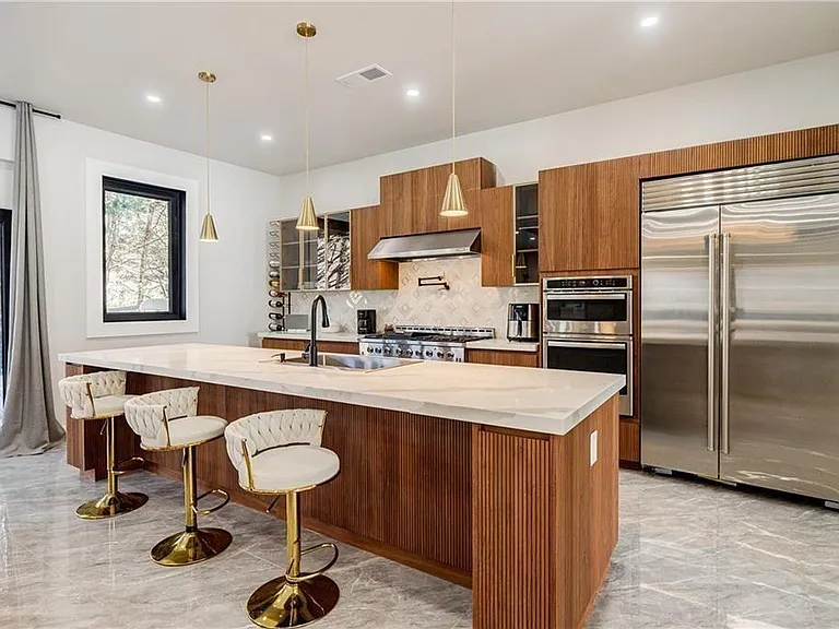 1812 Hunters Gln — Photo 18