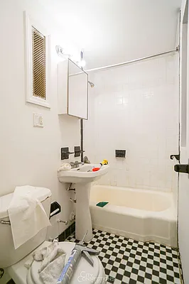 Rented by City Connections Realty | media 49