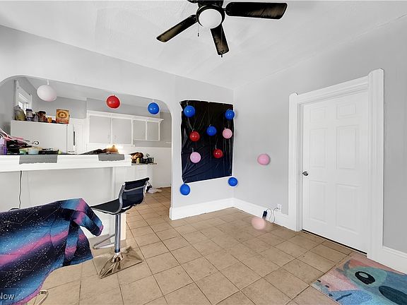 4th image of 3465 W 54th St #Down