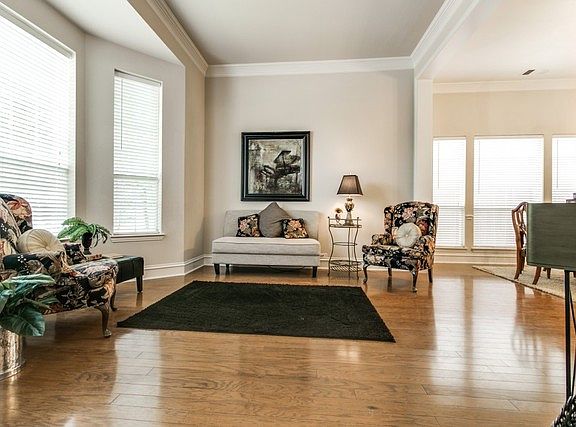 5th image of 1351 Leeward Dr