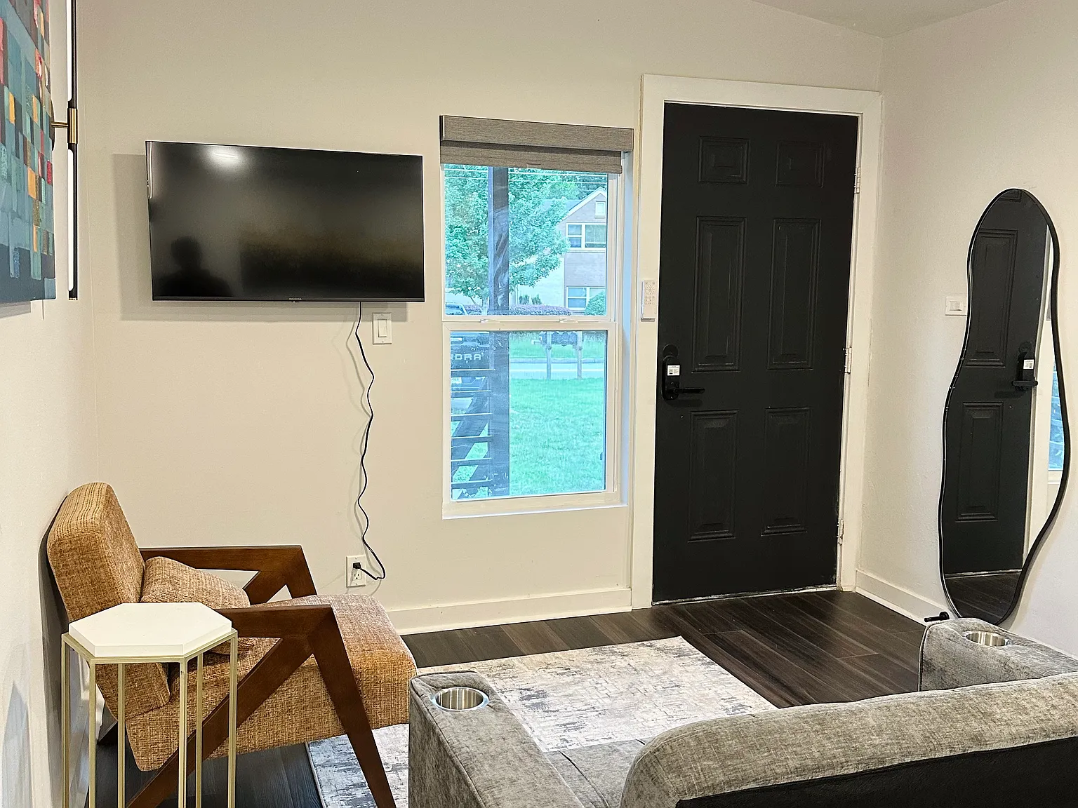Studio, $1,750 — Photo 2