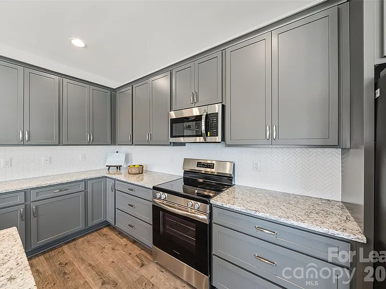 11507 Valley Oaks Ln — Photo 13