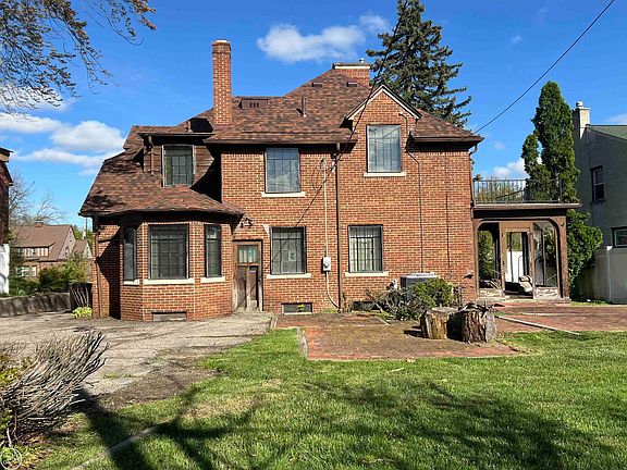 5th image of 120 Ottawa Dr