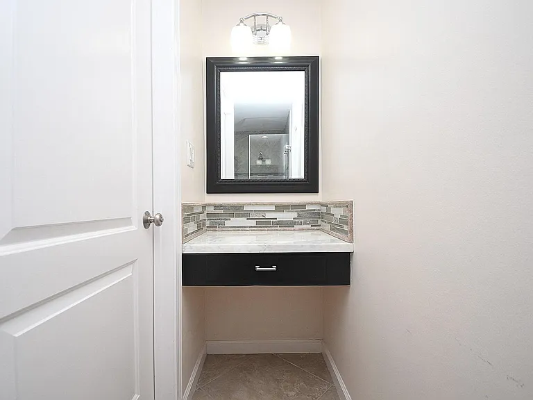13240 Trail Hollow Dr #3240 — Photo 38