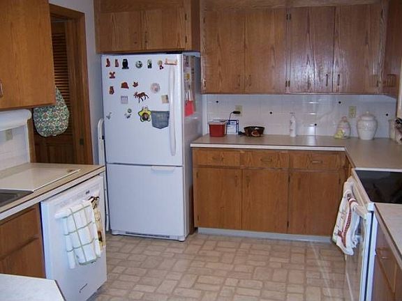 Oak, newer appliance