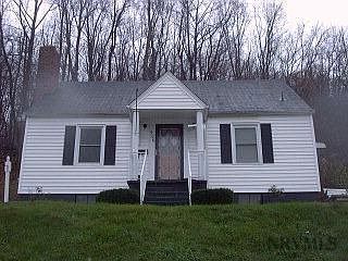 1st image of 506 College St