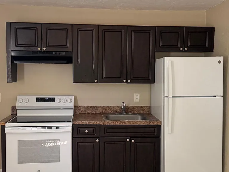 752 Martin Luther King Jr Blvd #5 — Photo 7
