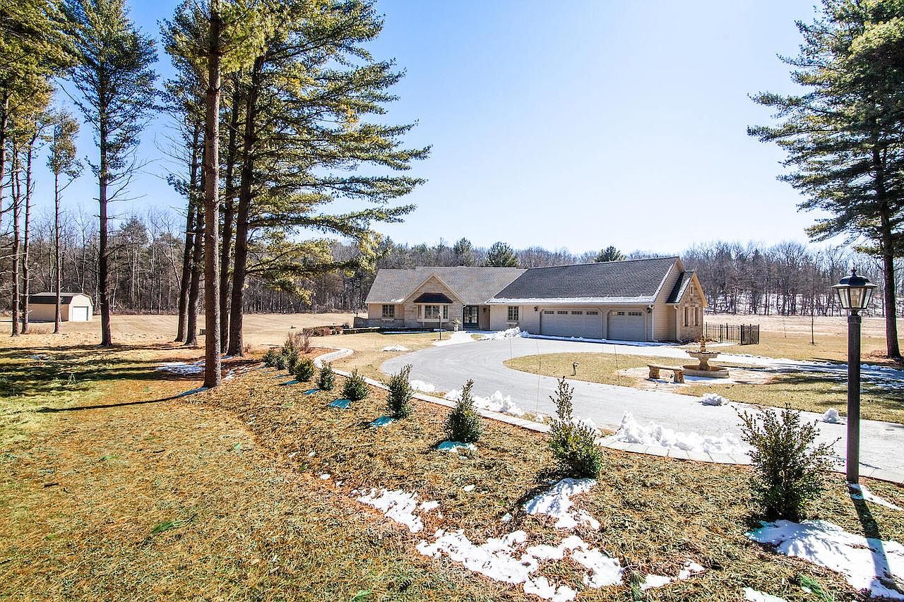 6310 North Tarry Ln, Nashotah, WI 53058 Zillow
