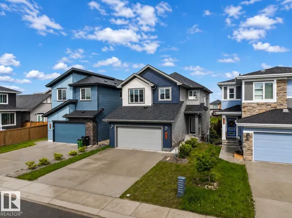2742 Collins Cres SW, Edmonton, AB T6W 3X4