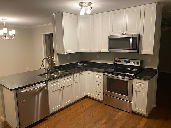 2nd image of 119 Gold Meadow Dr