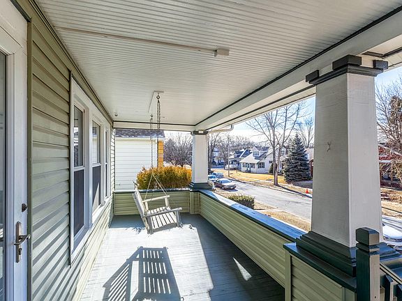 4th image of 2621 Iowa St