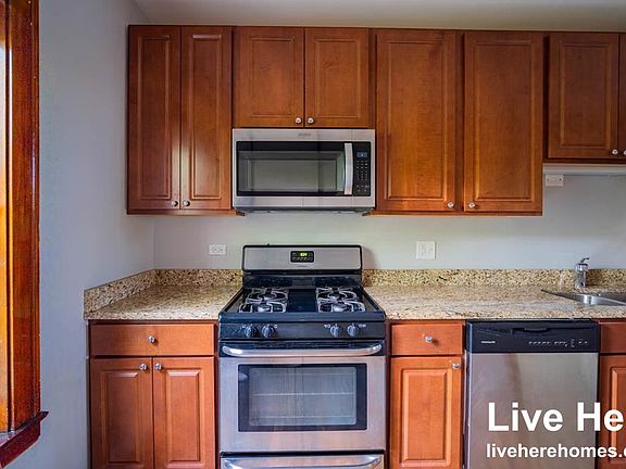 2nd image of 5075 N Wolcott Ave APT 1