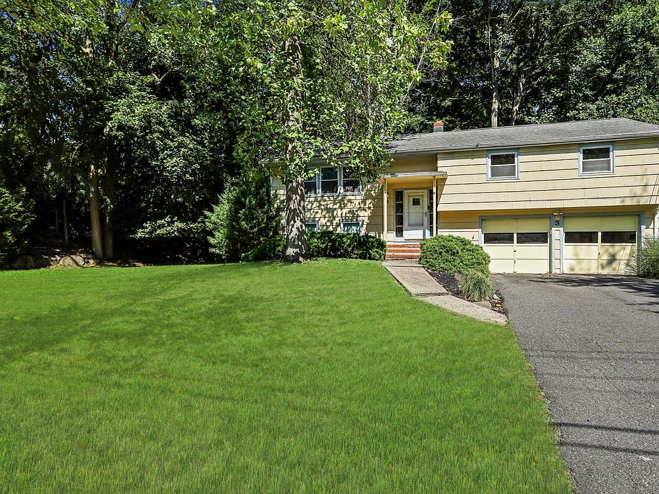 1st image of 3 Tanglewood Dr