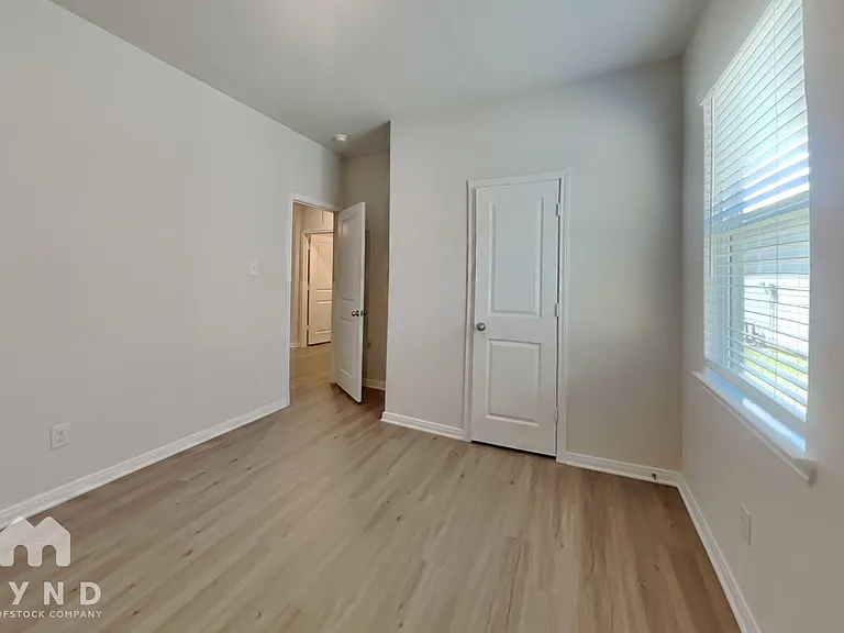 15475 Maple Terrace Dr — Photo 13