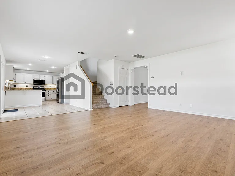 42075 Dunes Ct — Photo 11