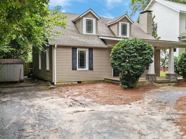 835 N Ashe St, Southern Pines, NC 28387