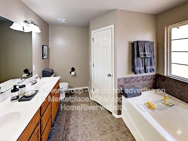 1028 Westridge Dr — Photo 6
