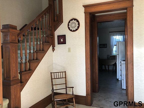 2nd image of 325 N College Ave