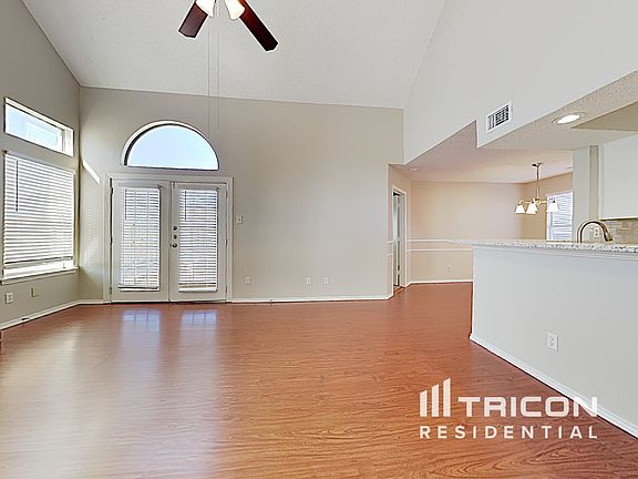 3rd image of 2068 Bronco Ln