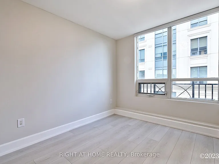 650 Sheppard Ave E #Penthouse 15 — Photo 17