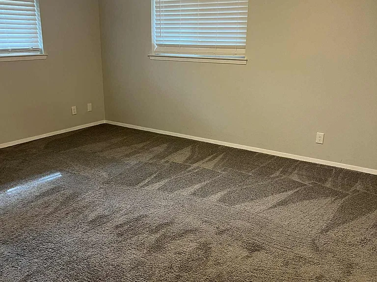 1360 Bridle Path Ln — Photo 8
