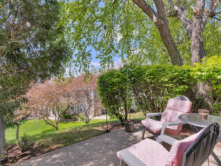 14 Wood Duck Pond Rd — Photo 13