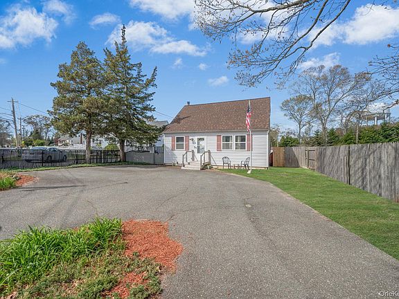 2nd image of 106 Holbrook Road