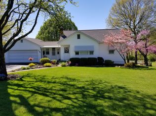 6131 Erb Rd, Saint Louis, MO 63129